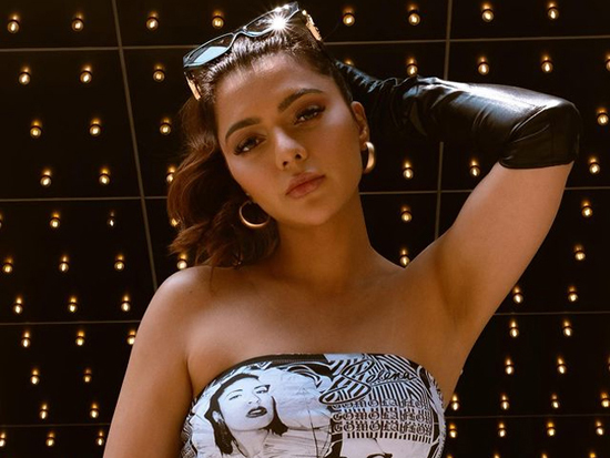 Appealing Photoshoot Of Ruhi Singh